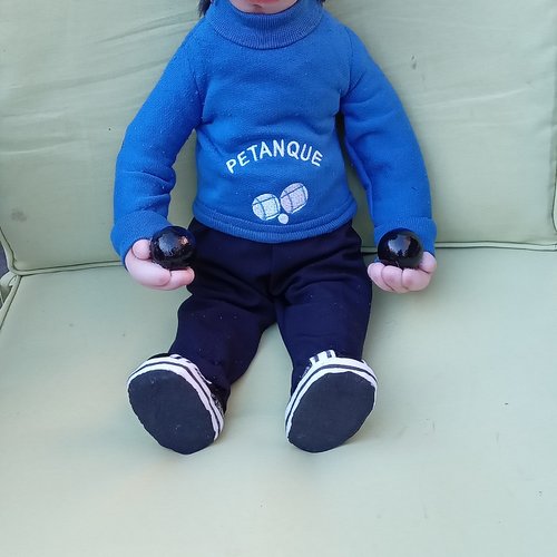 Un pétanqueur roger