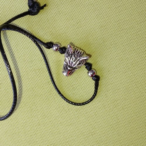 Bracelet avec loup
