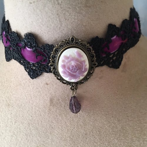 Collier ras du cou choker camée  la rose parme