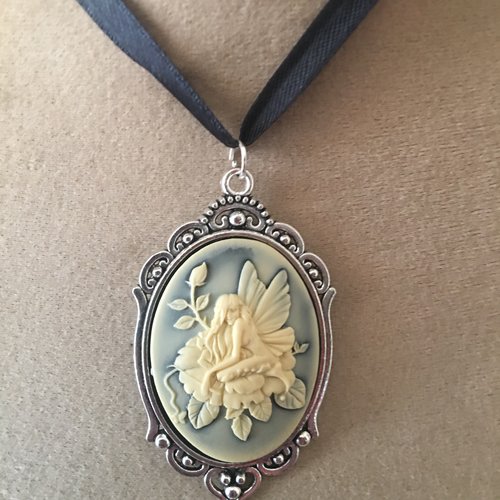 Pendentif camée fée viviane