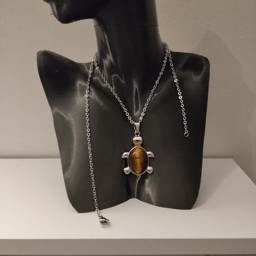 Collier tortue, pierre naturelle.