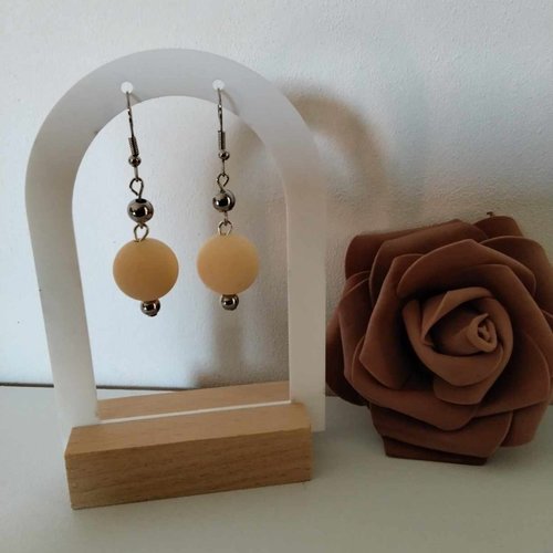 Boucles d'oreilles boule, vanille