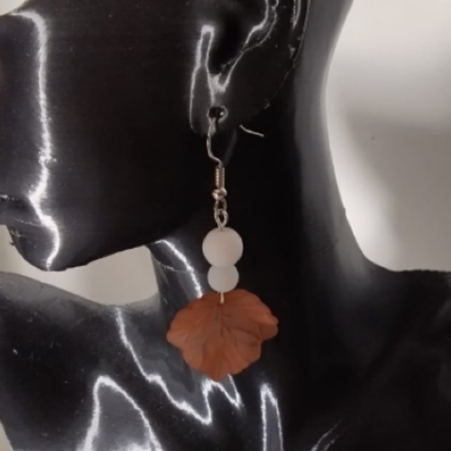 Boucles d'oreilles feuille, perles