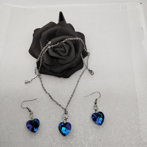 Parure coeur, en verre bleu