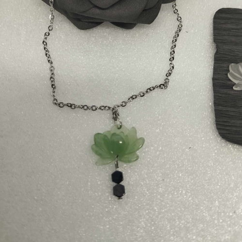 Collier, fleur de lotus
