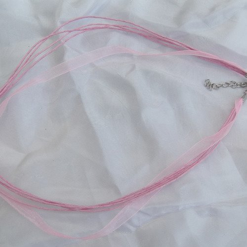 Collier corde rose ruban organza rose fermoir 43cm mousqueton de 12mm et chainette