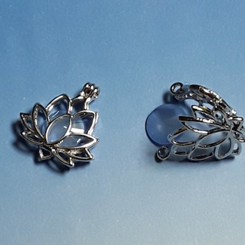 Cage bola fleur de lotus  b37 argent tibétain 27x25mm ouverture pour cabochon plat de12mm