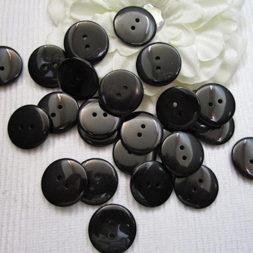Lot de 5 boutons plats de 23x4mm résine noirs à 2 trous