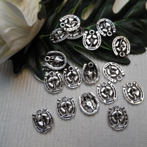 Lot de 3 breloques chance trèfle fer à cheval argent tibétain 18x15m