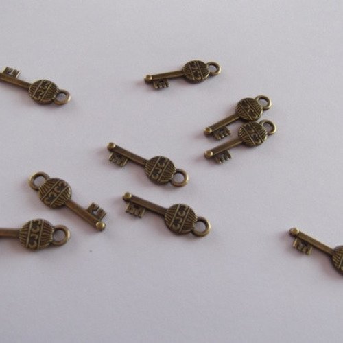 Lot de 5 breloques clefs bronze 26x8.5mm