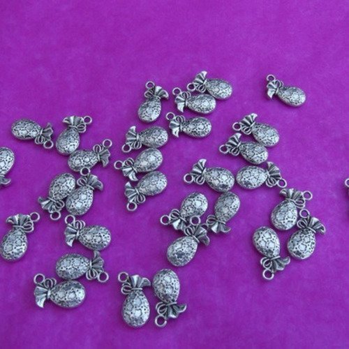  lot de 4 breloques bourses cadeaux ciselées 3d argent tibétain 18x11mm