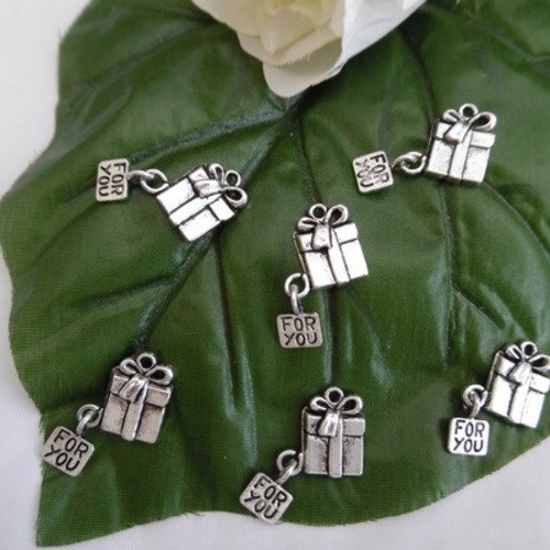 Lot de 2 breloques paquet cadeau avec noeud et message "for you" argent tibétain 23x15mm