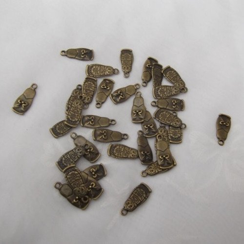 Lot de 5 breloques poupée russe  bronze 20x8mm
