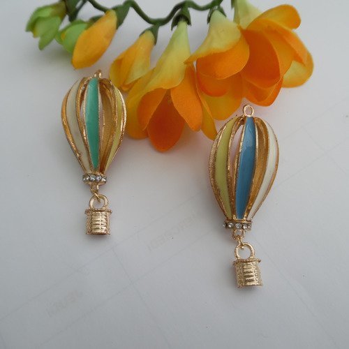 1 pendentif montgolfière email multicolore strass blanc doré 6.8x2.6cm