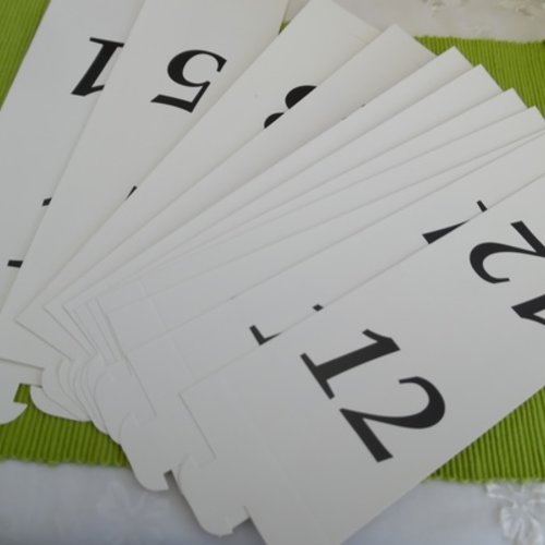  lot de 12 cartons (numérotés de 1 à 12) pliable pour numérotation de table 