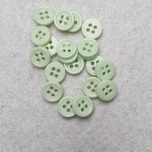 8 boutons vert pâle 9x2mm résine rond