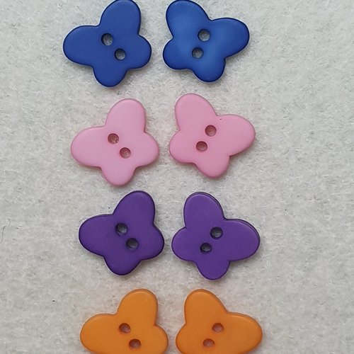 8 boutons papillon fuchsia 13.2x10.5mm résine