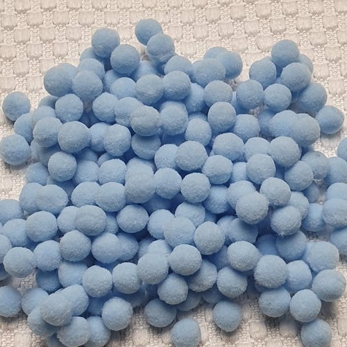 20 pompons bleu ciel duvet polyester rond 10mm