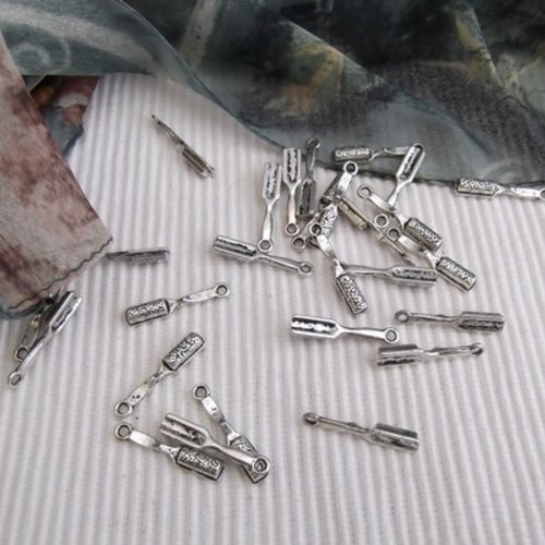  lot de 5 breloques brosse à cheveux ou vêtement argent tibétain 26x5x3.5mm