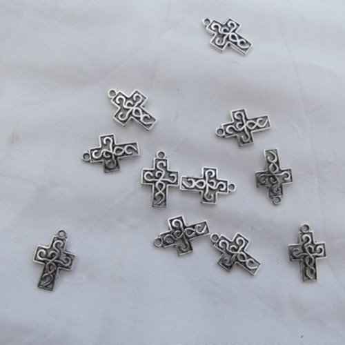 Lot de 5 breloques croix argent tibétain 19x13mm
