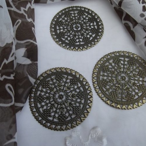  lot de 2 estampes filigranées ciselées rond motifs fleurs coeur couleur bronze 6cm