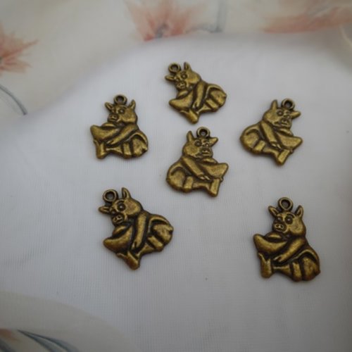 Lot de 3 breloques cochon signe du zodiaque chinois bronze 3d plein ciselé 20x14mm