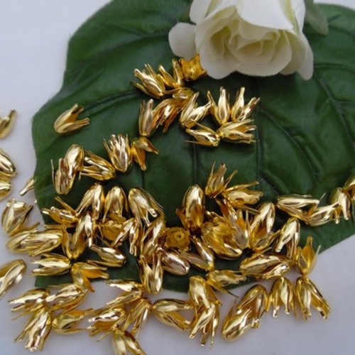 Lot de 15 coupelles calottes forme de fleurs olives, ovales métal dorées  lisses 13x8mm