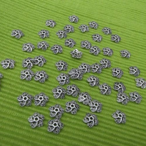 Lot de 10 coupelles 10.5mm fleur effet diamond argent tibétain