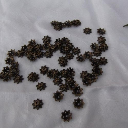 Lot de 10 coupelles forme de fleur bronze 8x3mm