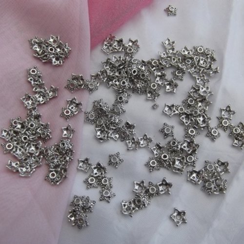 Lot de 18 perles coupelles fleurs argent tibétain 7mm