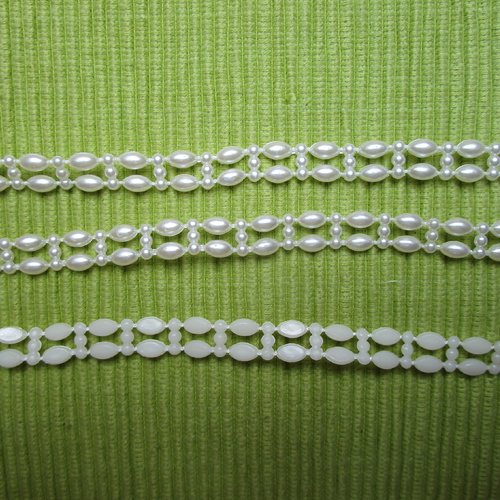  89cm de cabochons en guirlande ivoire