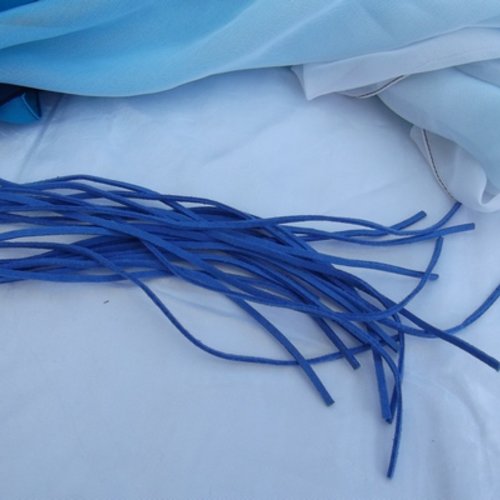 90cm de cordon bleu foncé lien suédine (cuir de suède) 2.5mm