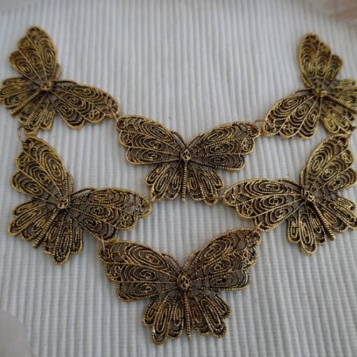 Collier plastron papillon support articulé doré noir vieilli 14.5x16.5cm