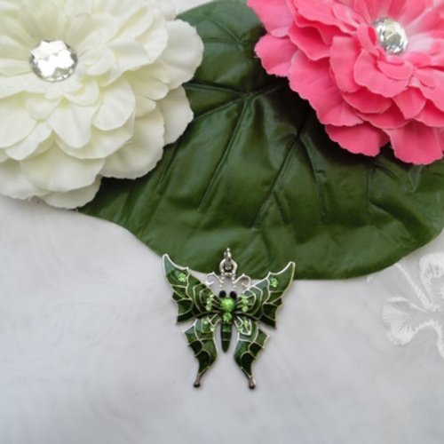 1 pendentif papillon émail 4.7x5cm vert strass cristal autrichien 