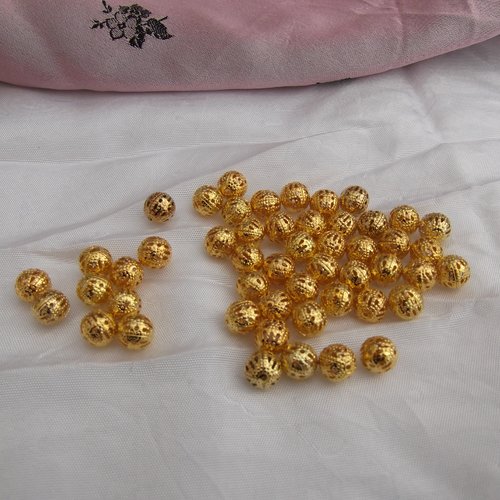 Lot de 10 perles filigrane rondes 8mm ajourées métal doré