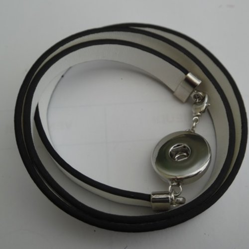 Support bracelet pression blanc 59cm simili cuir acier à trois tours