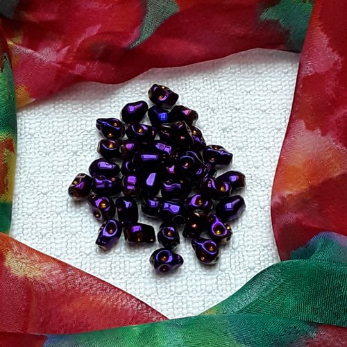 Lot de 5 perles tête de mort 10x7.7mm verre violet or