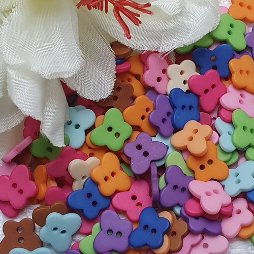 8 boutons papillon mixte 13.2x10.5mm résine
