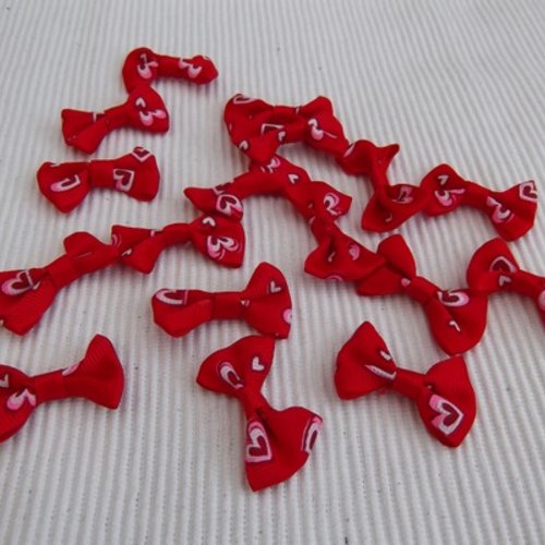 5 petits noeuds coeurs rouge 3.6x2.4cm galon satiné