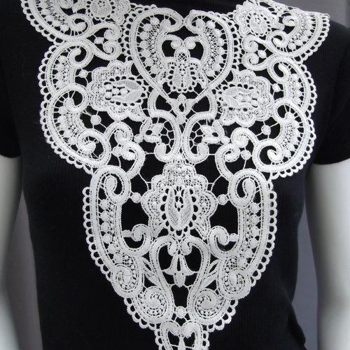 Plastron blanc guipure encolure coton enduit 46.5x29cm gpb31