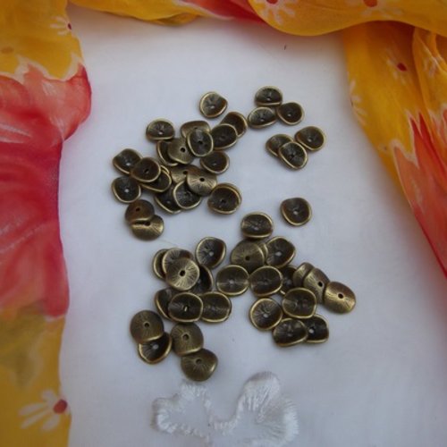 10 perles palets ondulés feuille nénuphars 9x2mm bronze