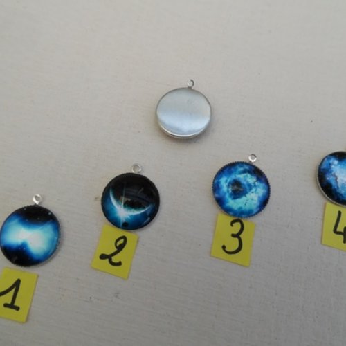 1 pendentif cabochon ciel de nuit lune 24.5x21x6mm n°1