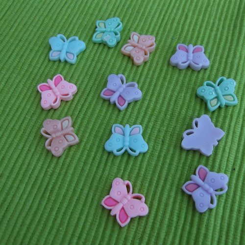 2 cabochons papillon vert 21.2x16.3mm résine