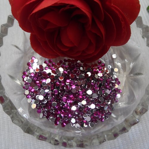 200 cabochons rond strass fuchsia  2x2x1mm acrylique