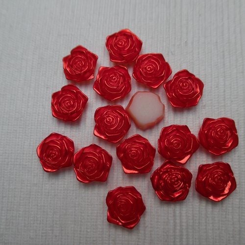 2 cabochons fleur rouge nacré 18mm résine épaisseur 6.7mm