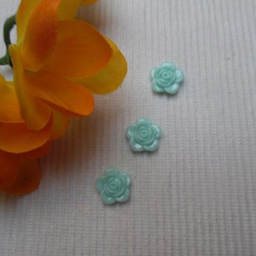 3 cabochons fleur verte claire nacrée 14.3mm résine épaisseur 5.2mm
