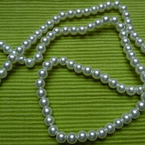 15 perles blanc ronde 6x5.3mm en verre
