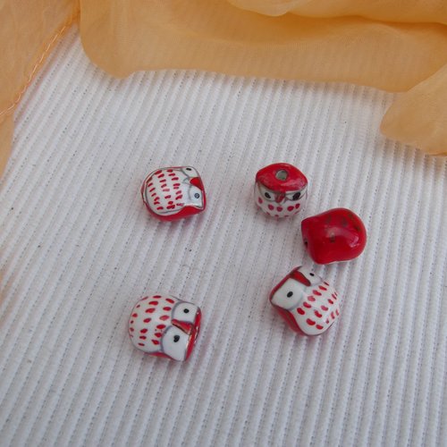 1 perle hibou 16.5x14x12mm céramique blanc rouge peinte à la main