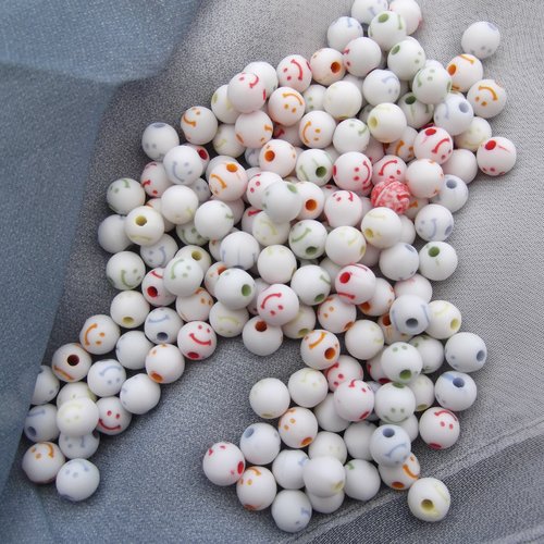 10 perles sourire blanche multicolore 7.8x7.4mm opaque acrylique