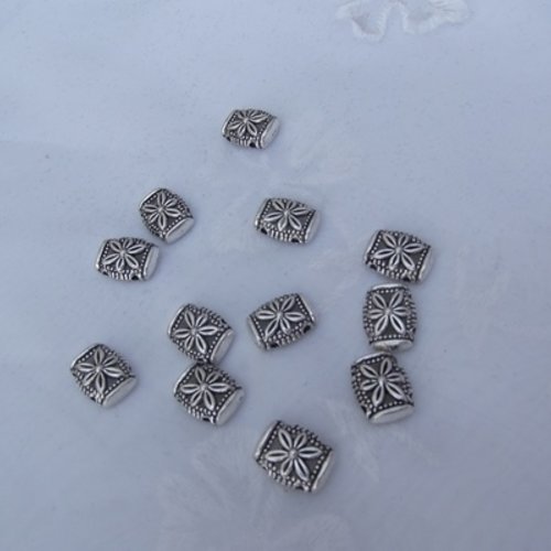 5 perles rectangulaire ciselée 14.5x11mm argent tibétain